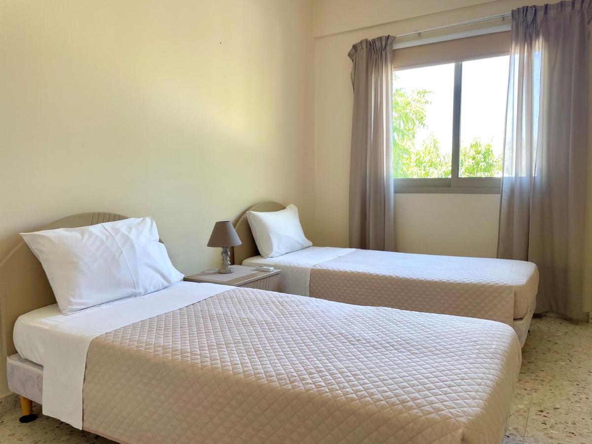 Himonas Apartments Pissoúri Extérieur photo