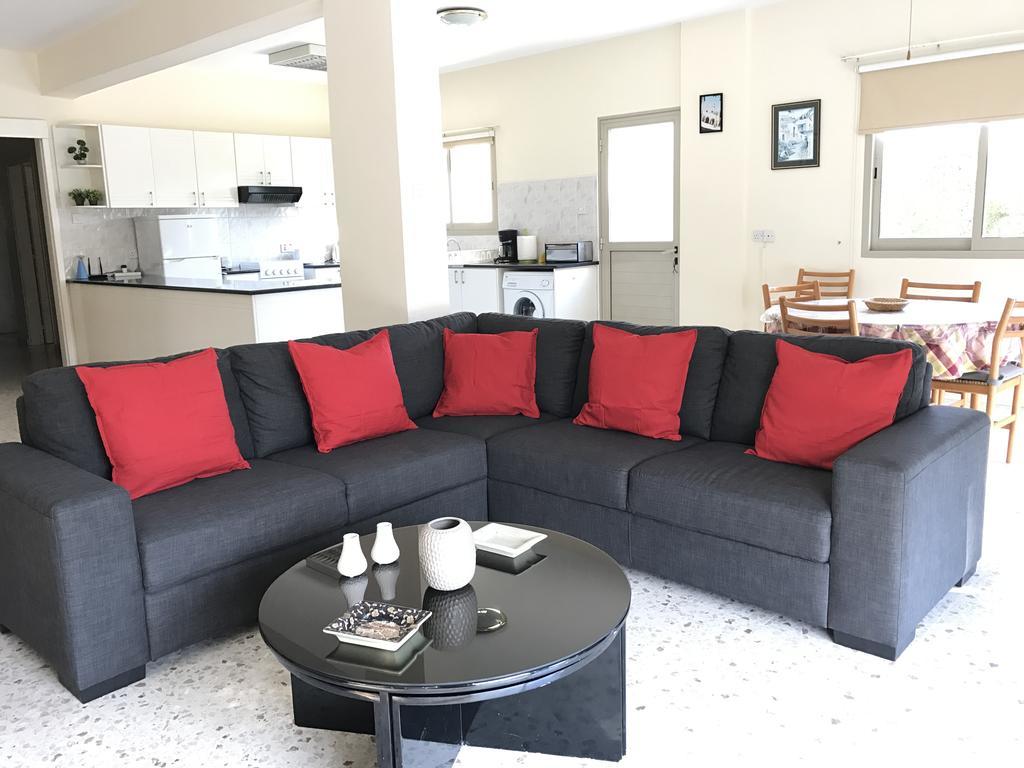 Himonas Apartments Pissoúri Extérieur photo