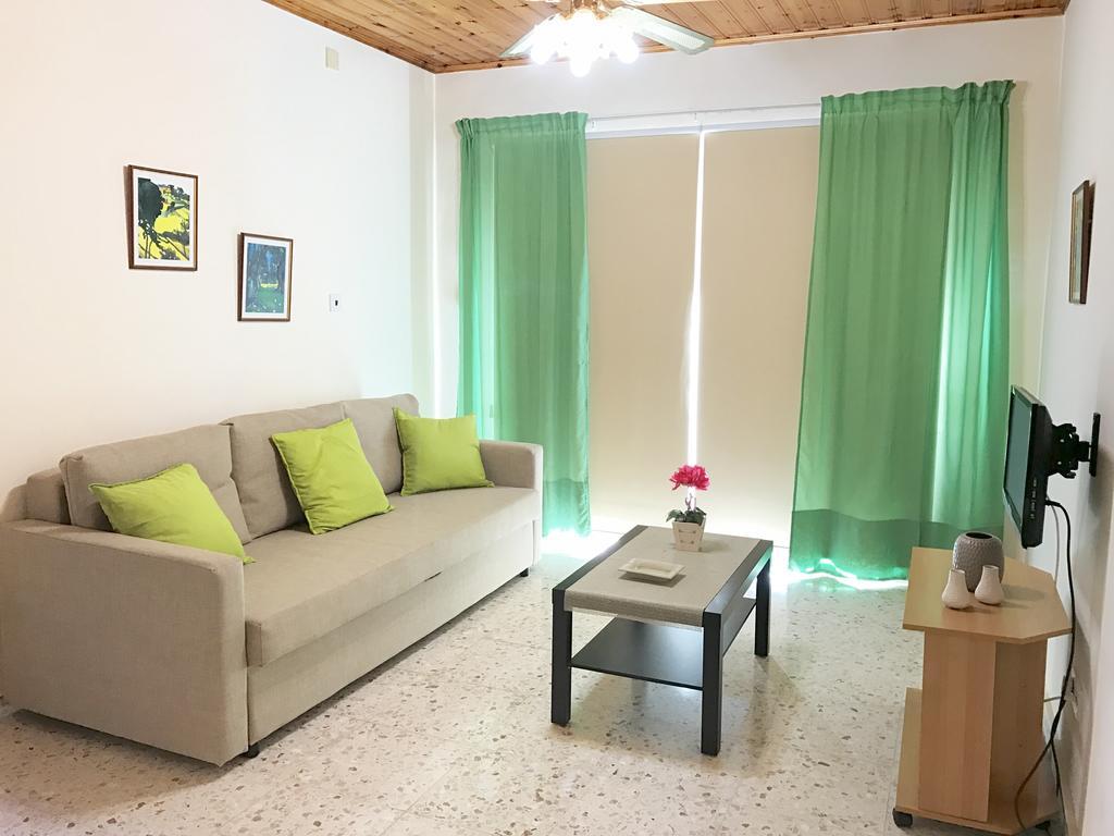 Himonas Apartments Pissoúri Extérieur photo