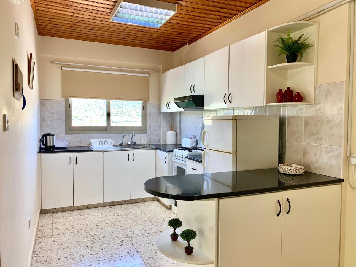 Himonas Apartments Pissoúri Extérieur photo